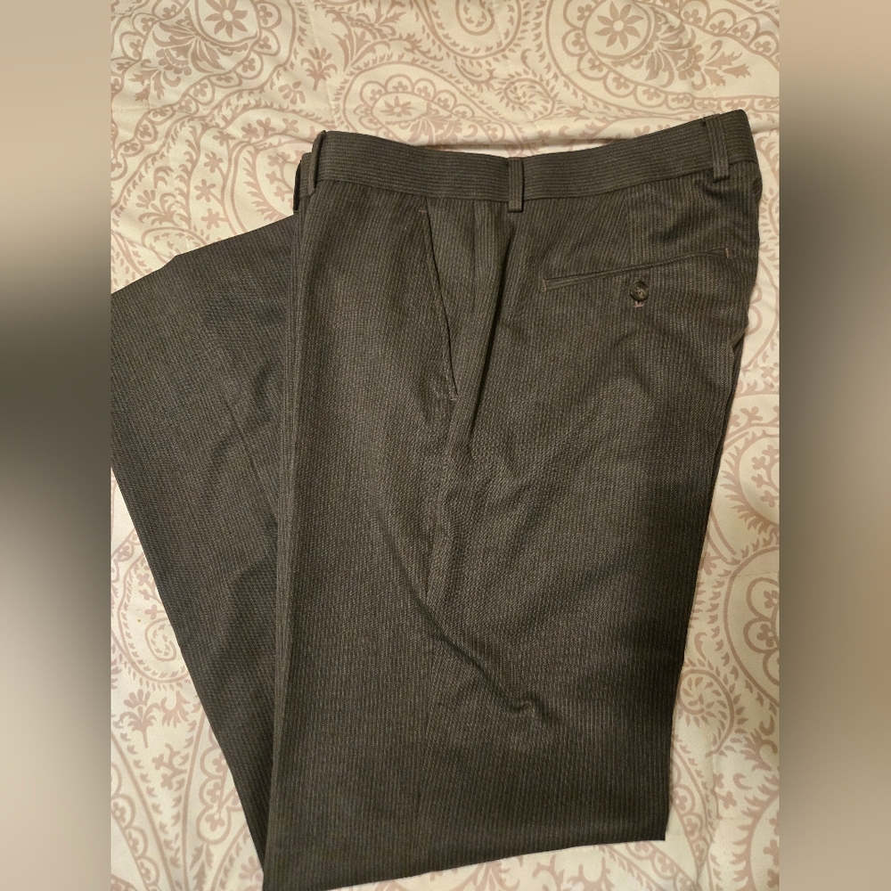 Express, Producer Men's Dark Gray Pinstripe Dress Pants, 31x30